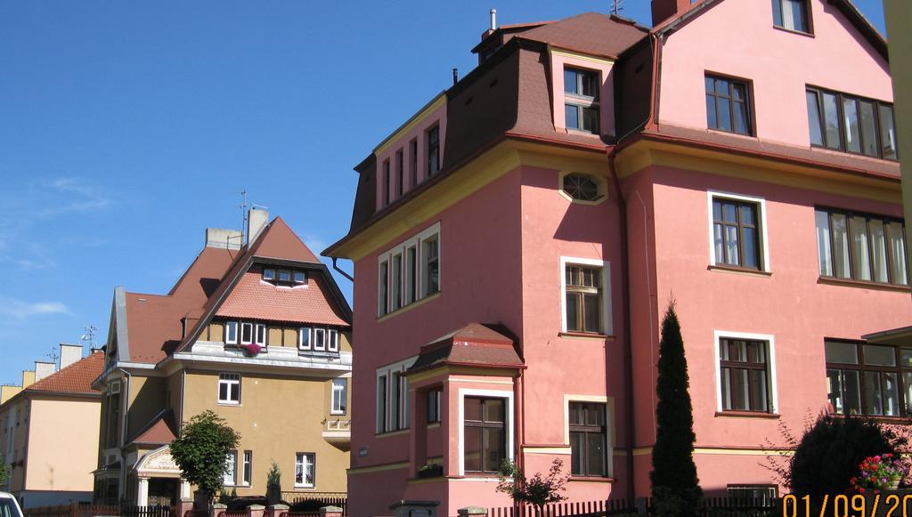 Villa Serena Karlsbad Buitenkant foto