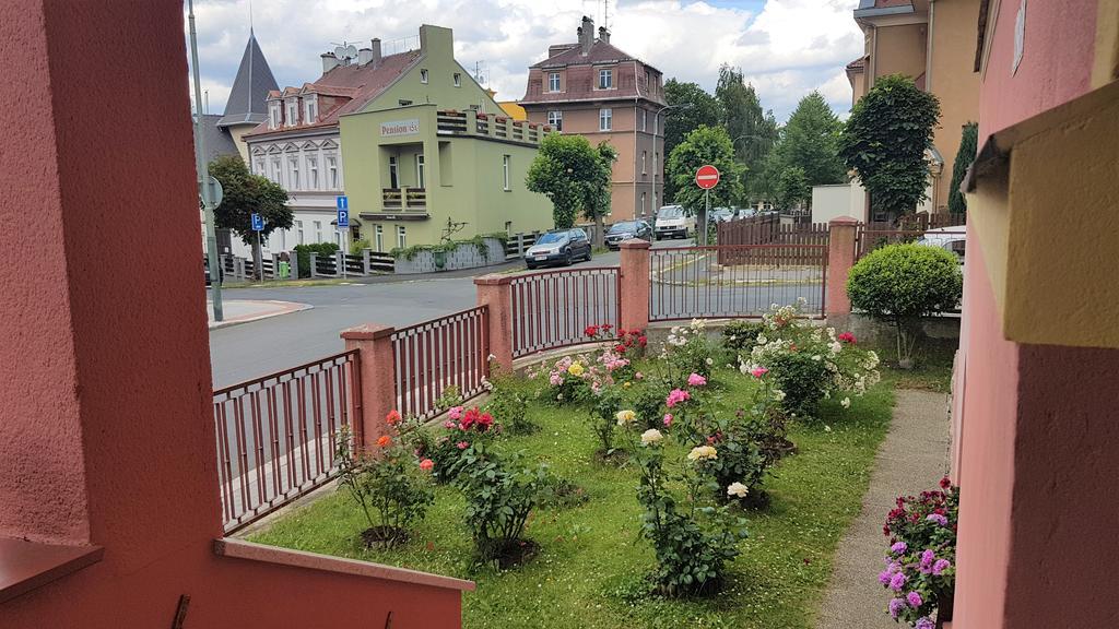 Villa Serena Karlsbad Buitenkant foto